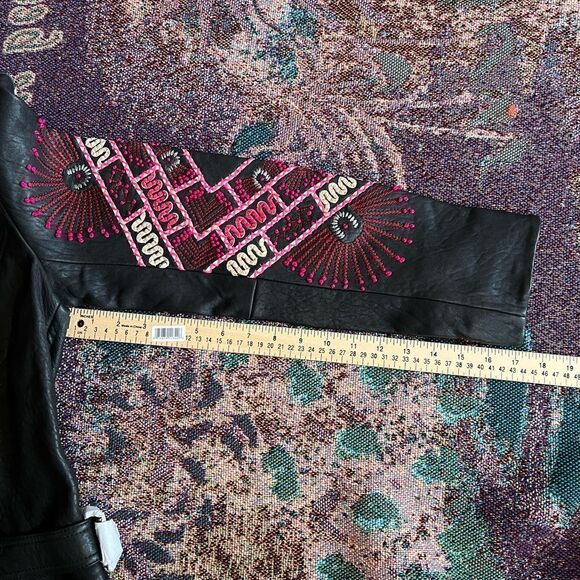 Free People Zandra Rhodes
Stardust Biker Jacket Size Small - Picture 10 of 12